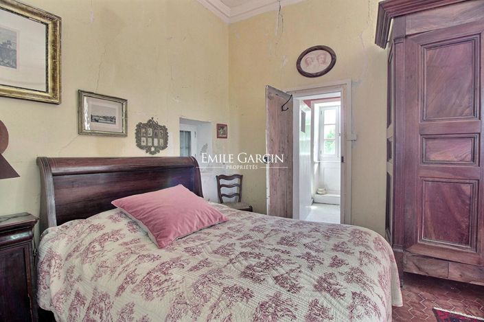 Image No.14-10 Bed House for sale