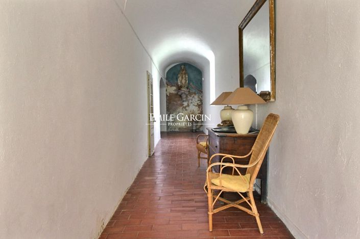 Image No.17-10 Bed House for sale