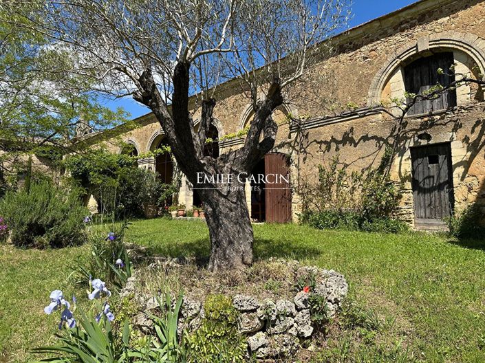 Image No.4-10 Bed House for sale