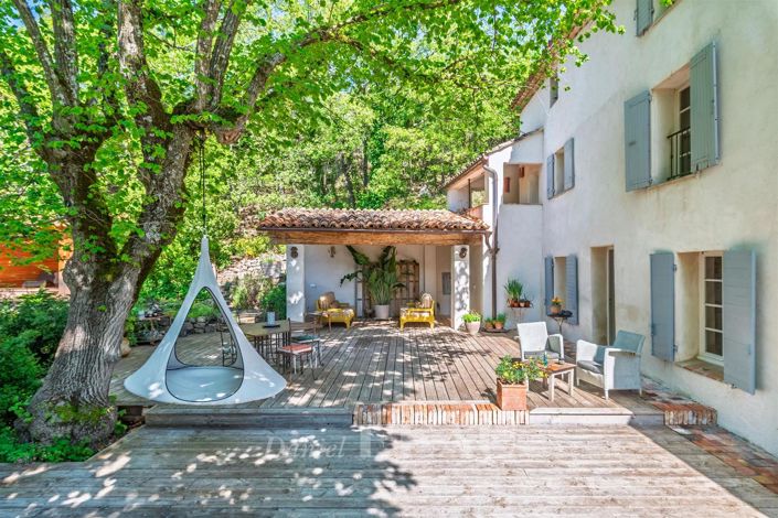Image No.1-5 Bed House for sale