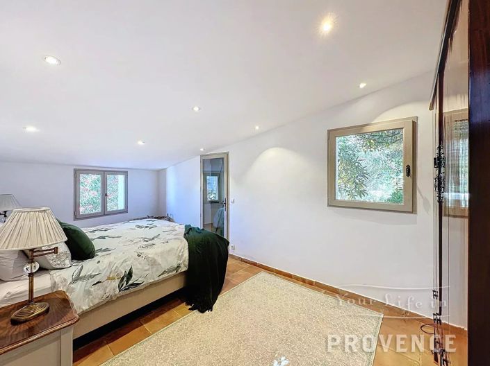 Image No.13-5 Bed House for sale