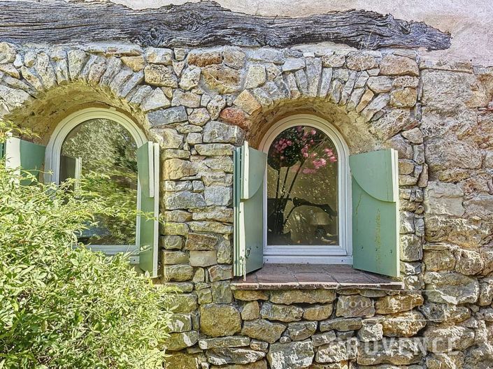 Image No.4-5 Bed House for sale