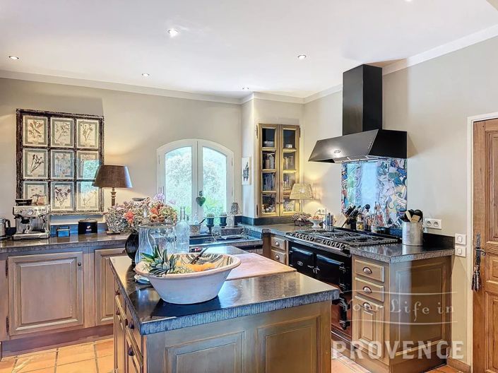 Image No.2-6 Bed House for sale