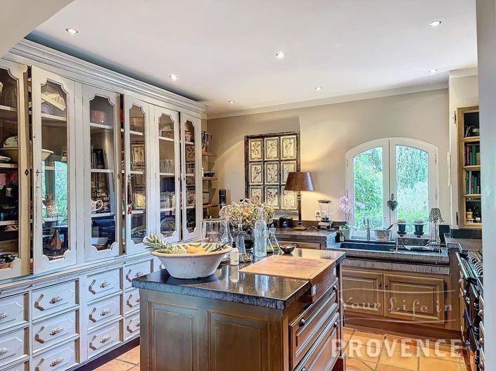 Image No.27-6 Bed House for sale