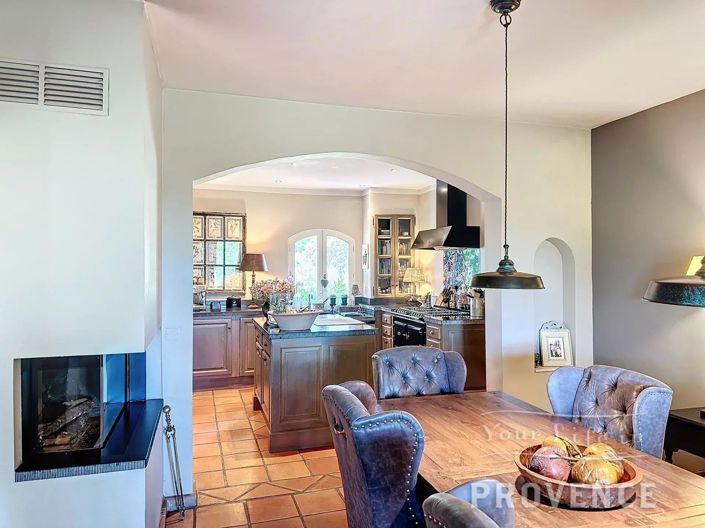 Image No.4-6 Bed House for sale