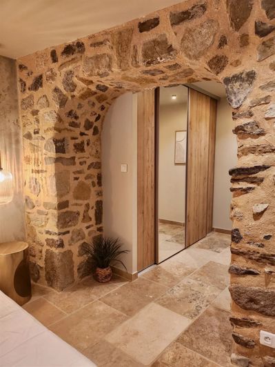 Image No.11-5 Bed House for sale