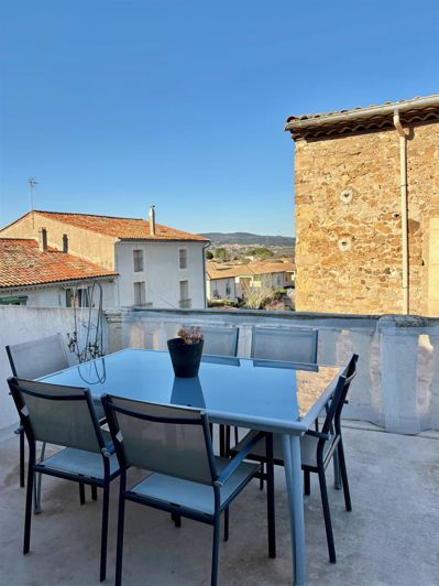 Image No.12-5 Bed House for sale