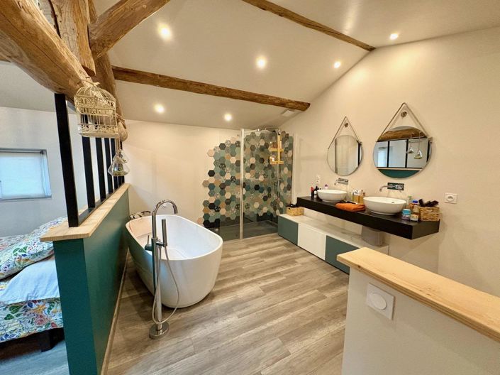 Image No.18-5 Bed House for sale