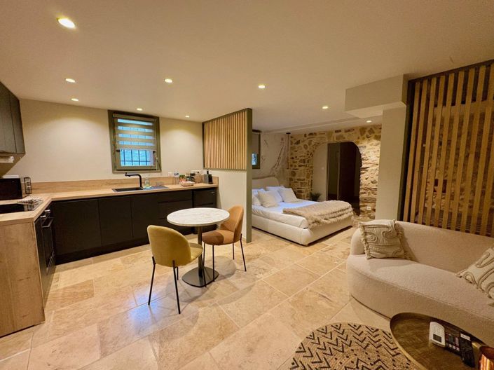 Image No.20-5 Bed House for sale