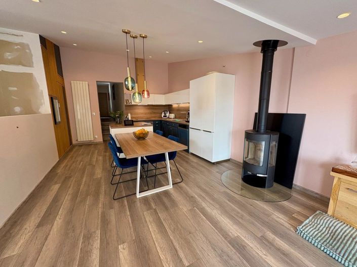 Image No.5-5 Bed House for sale