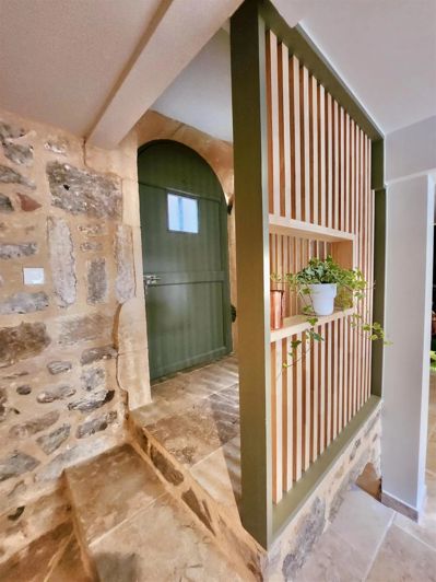 Image No.7-5 Bed House for sale