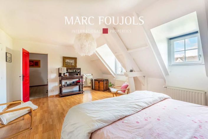 Image No.10-6 Bed House for sale