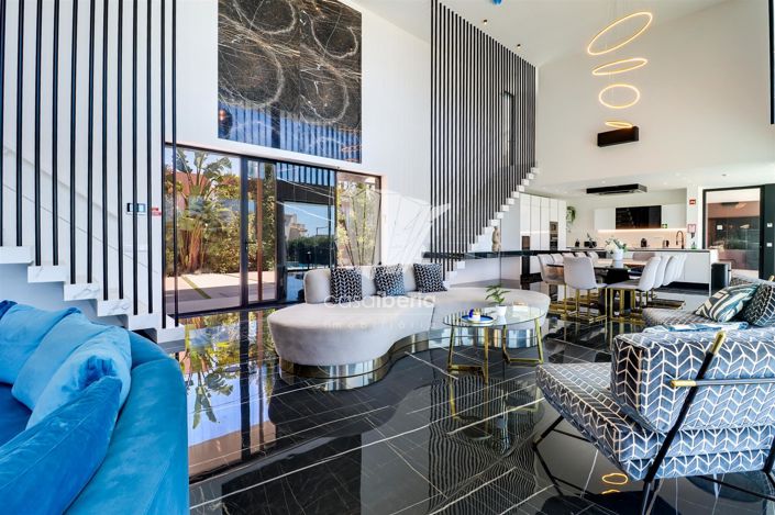 Image No.27-5 Bed House for sale