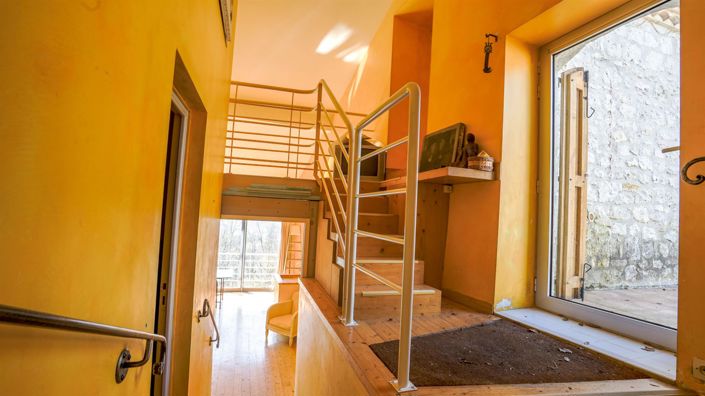 Image No.7-4 Bed House for sale