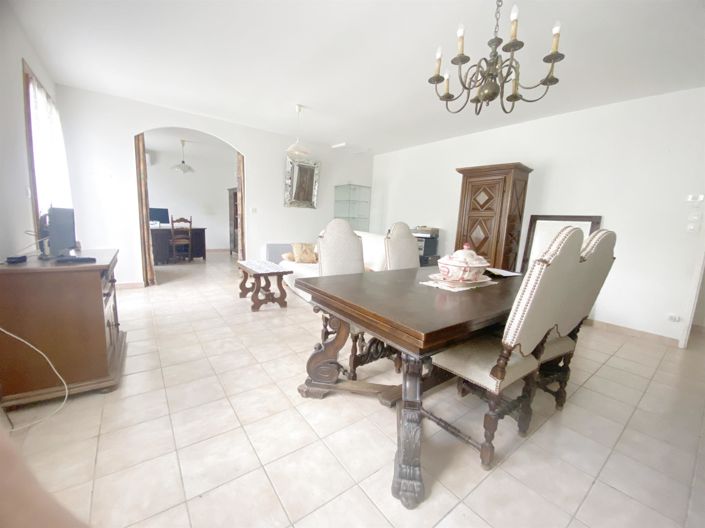 Image No.2-2 Bed House for sale