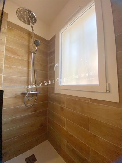 Image No.8-Appartement de 1 chambre à vendre à Grimaud