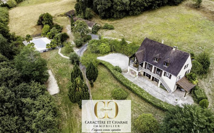 Image No.1-6 Bed House for sale
