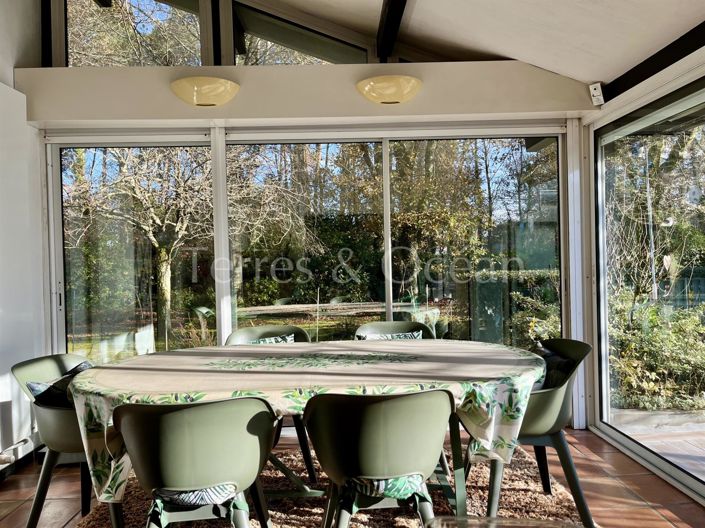 Image No.8-5 Bed House for sale