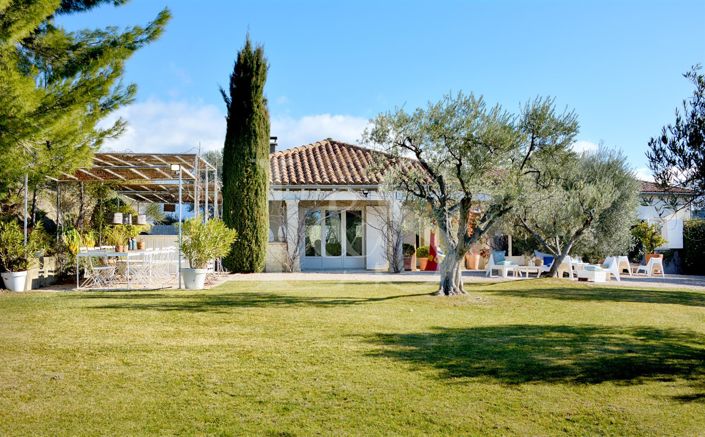 Image No.3-4 Bed House for sale