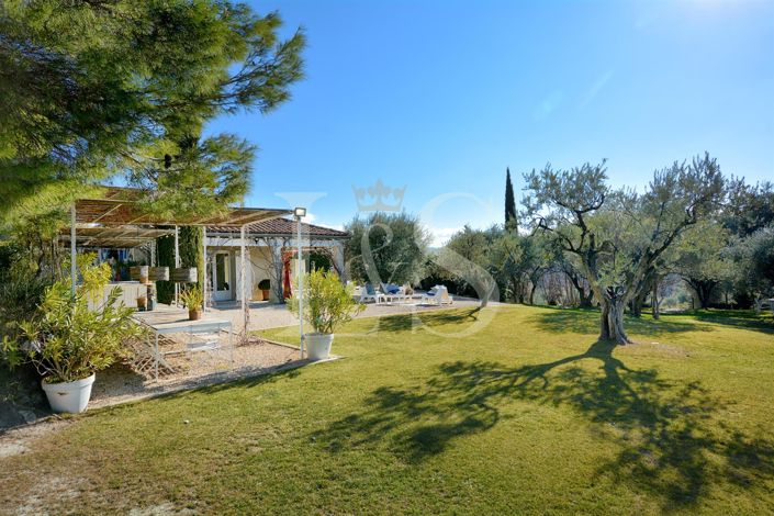 Image No.6-4 Bed House for sale