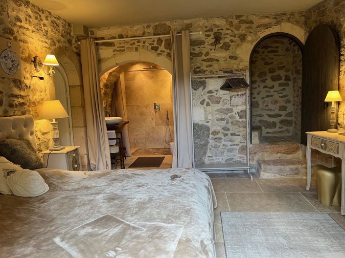 Image No.20-5 Bed House for sale