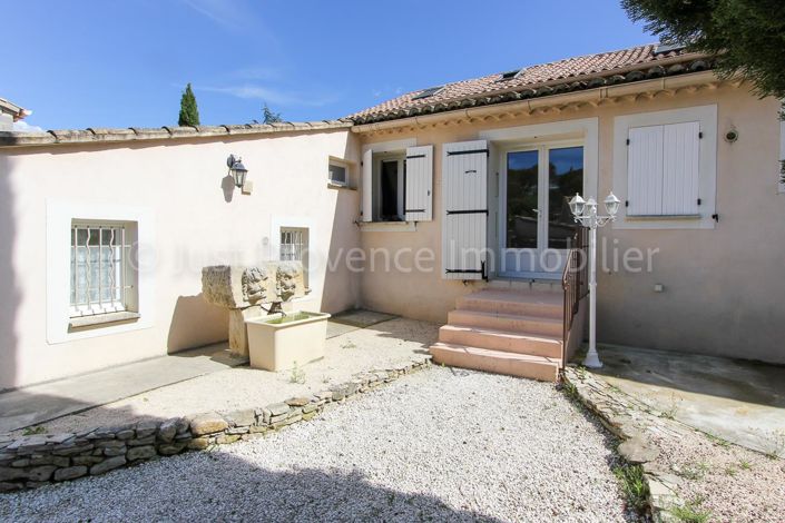 Image No.1-2 Bed House for sale