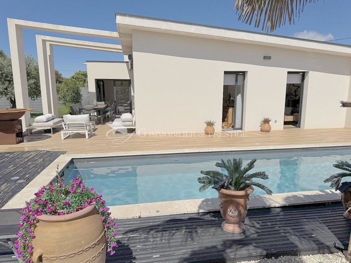 Image No.1-3 Bed House for sale