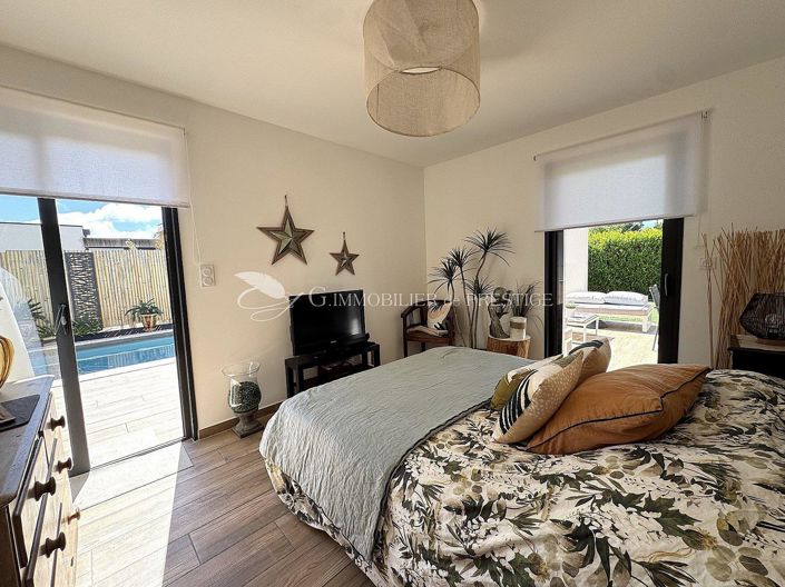 Image No.11-3 Bed House for sale