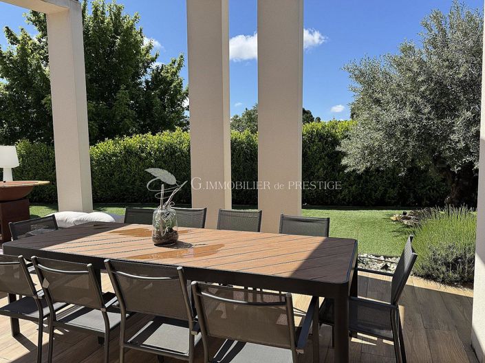 Image No.12-3 Bed House for sale