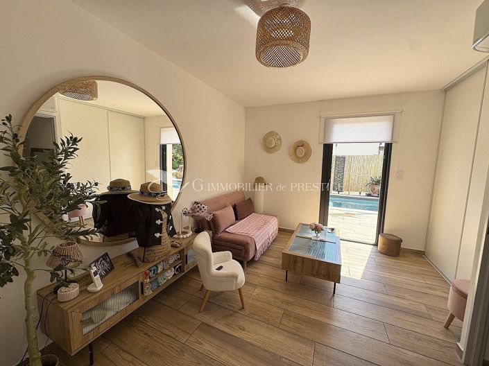 Image No.13-3 Bed House for sale