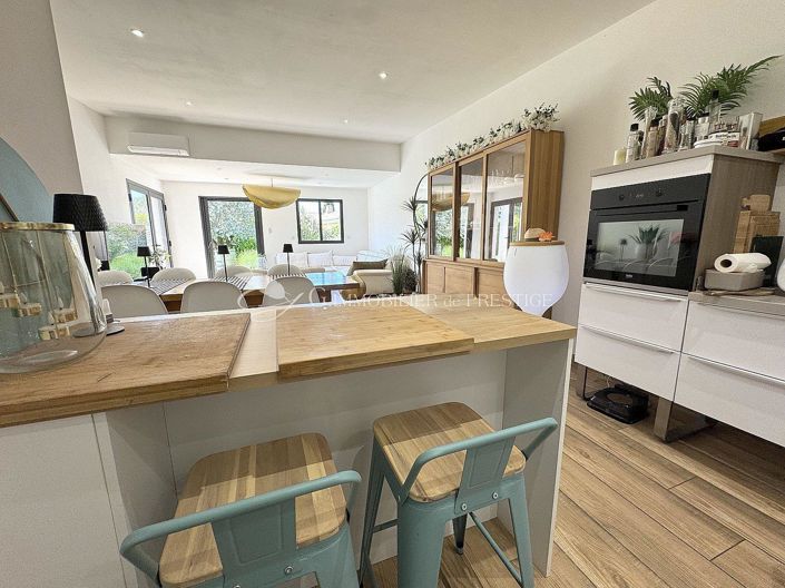 Image No.4-3 Bed House for sale