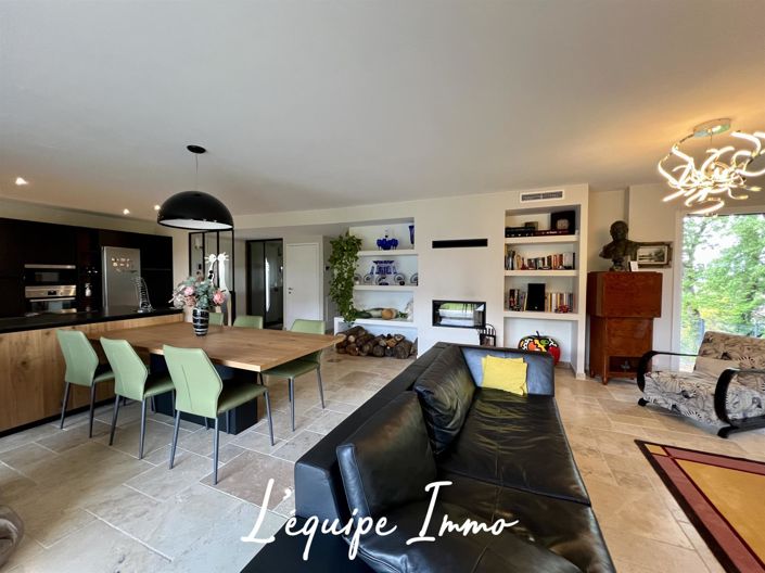 Image No.10-4 Bed House for sale