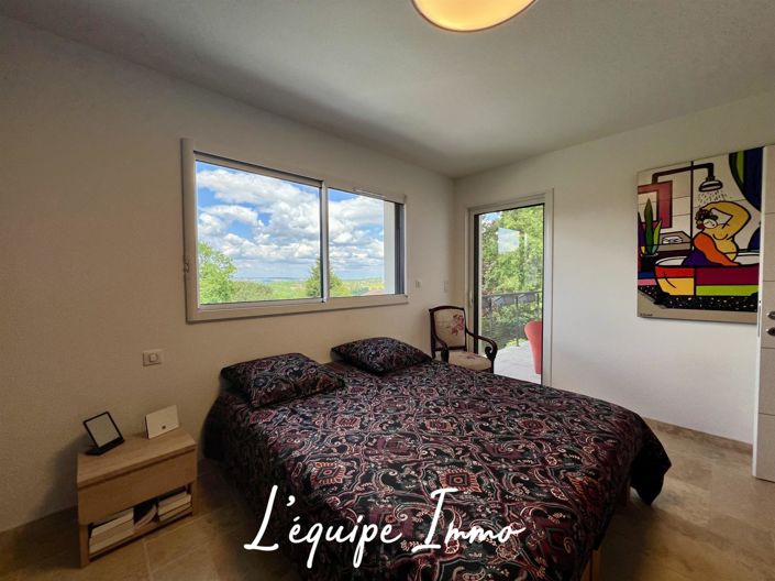 Image No.12-4 Bed House for sale