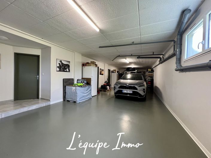 Image No.18-4 Bed House for sale