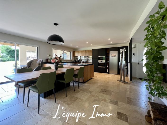 Image No.7-4 Bed House for sale