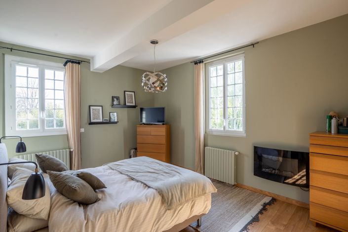 Image No.18-4 Bed House for sale