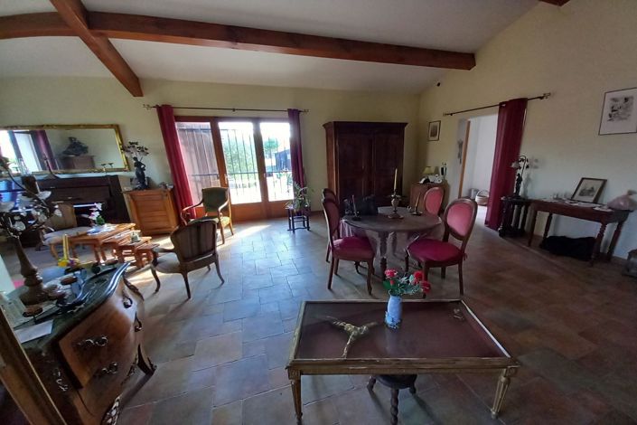 Image No.3-2 Bed House for sale