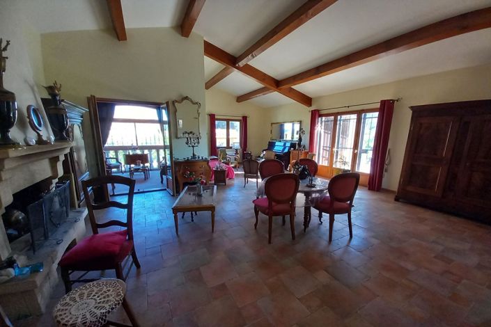 Image No.3-2 Bed House for sale