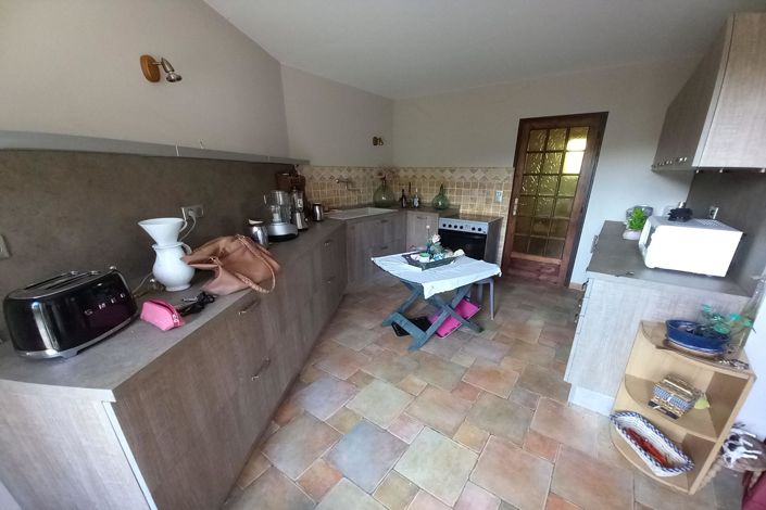 Image No.4-2 Bed House for sale