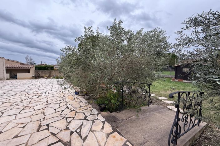 Image No.9-2 Bed House for sale