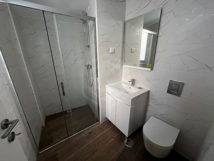 Image No.10-3 Bed Apartment for sale