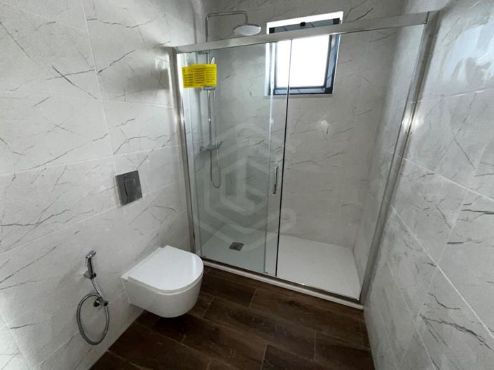 Image No.14-2 Bed Property for sale