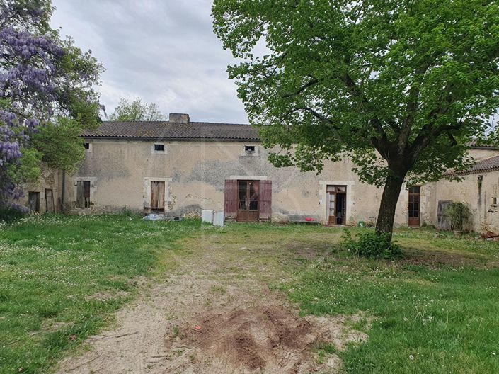 Image No.1-3 Bed House for sale