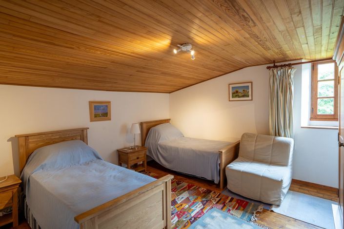 Image No.15-4 Bed House for sale