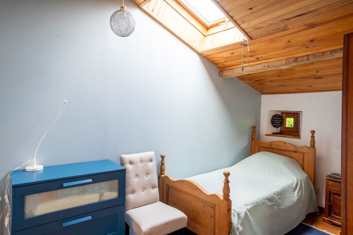 Image No.18-4 Bed House for sale