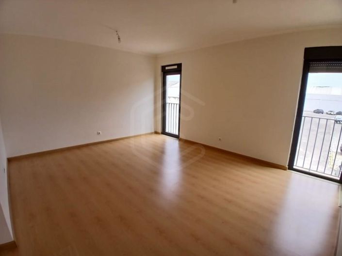 Image No.14-3 Bed Apartment for sale