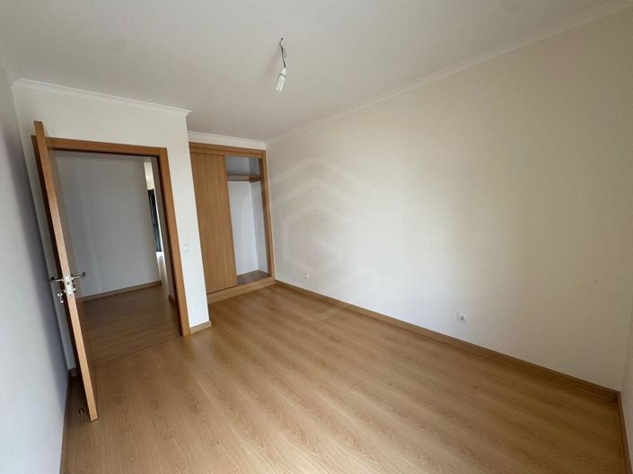 Image No.18-3 Bed Apartment for sale