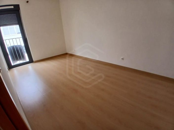 Image No.22-3 Bed Apartment for sale