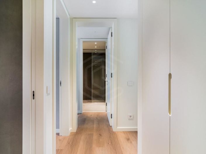 Image No.30-3 Bed Apartment for sale