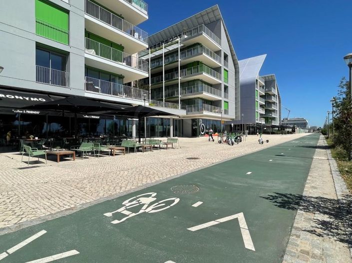 Image No.15-4 Bed Apartment for sale